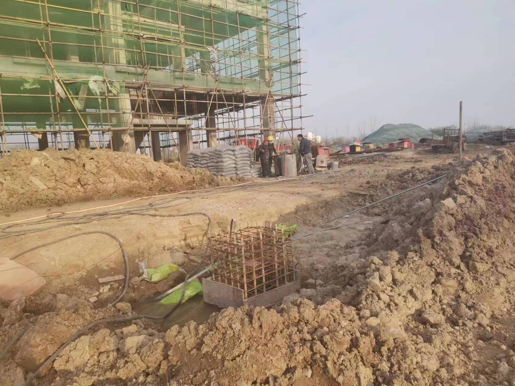 献县当桥梁出现裂缝的时候应该及时加固修补